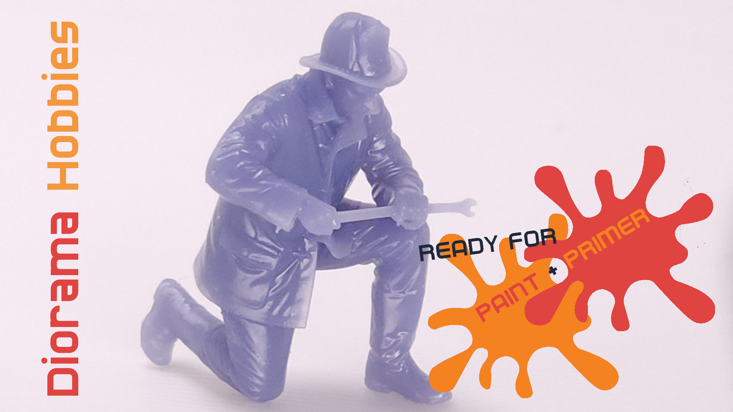 Figure - Firefighter Opening Fire Hydrant [eras: 1910 - 1940] - N, HO, S and O Scales